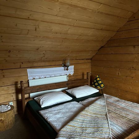 Guest House Anastasia Tatariv Ngoại thất bức ảnh