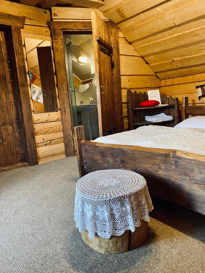 Guest House Anastasia Tatariv Ngoại thất bức ảnh