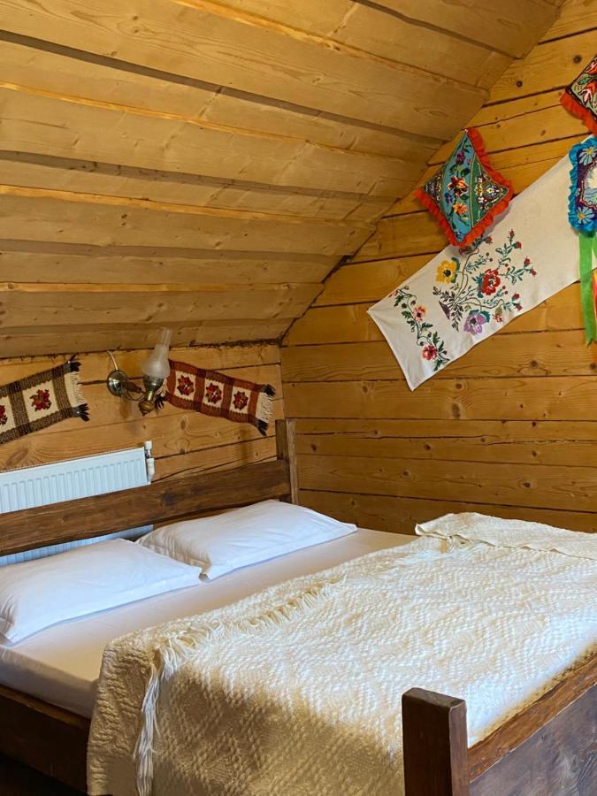 Guest House Anastasia Tatariv Ngoại thất bức ảnh