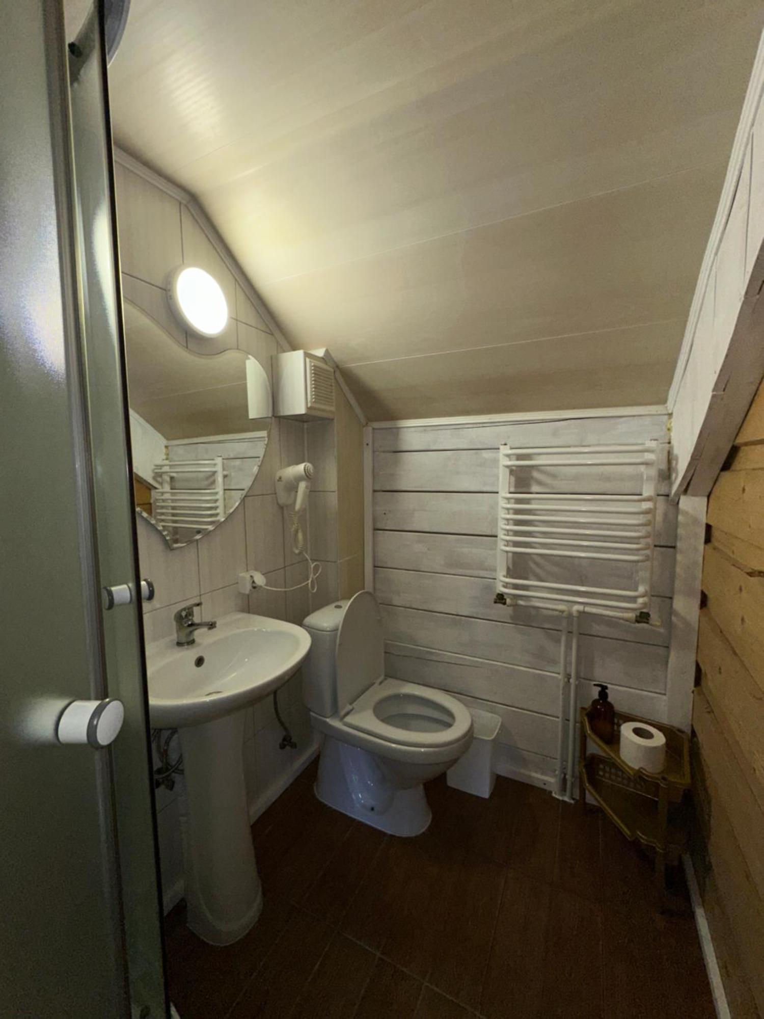 Guest House Anastasia Tatariv Ngoại thất bức ảnh